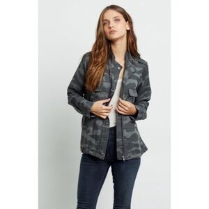 RAILS TREY CHARCOAL CAMO UTILITY JACKET SIZE Small $198 Gray